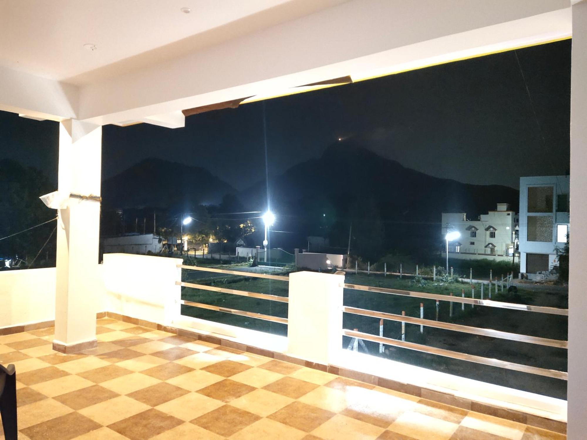 Rpm Home Stay Tiruvannāmalai Eksteriør billede