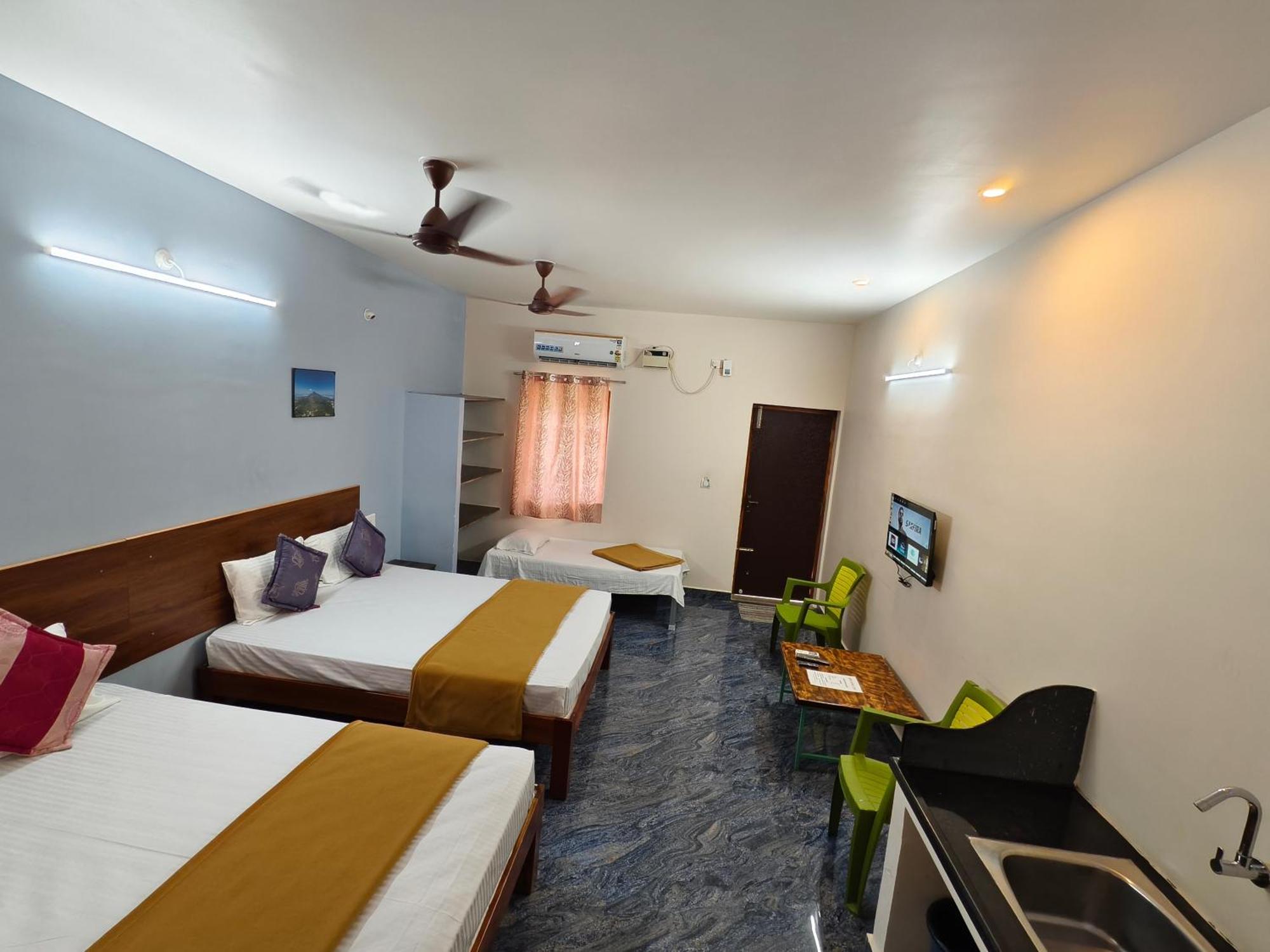 Rpm Home Stay Tiruvannāmalai Eksteriør billede